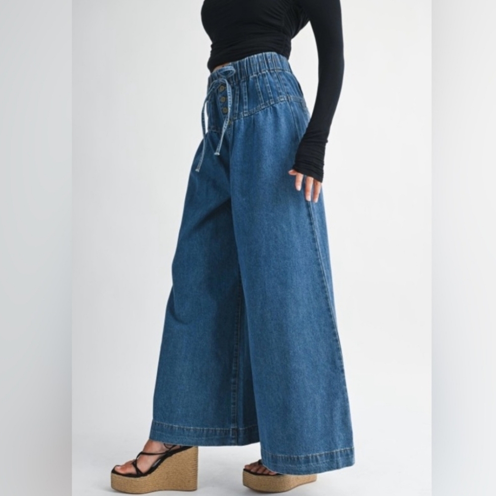 Stylish Blue Wide Leg Denim Trousers